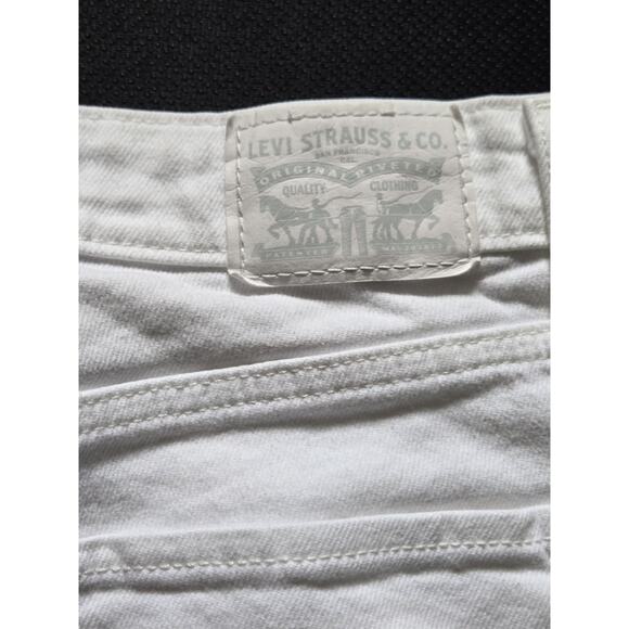 Levi's SOFT CLEAN WHITE Women's 721 High-Rise Skinny Jeans, 6 Medium W29 X L30 - Picture 10 of 12